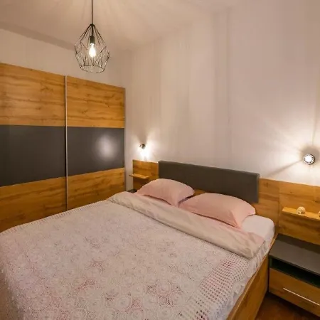 Rr Apartamento *